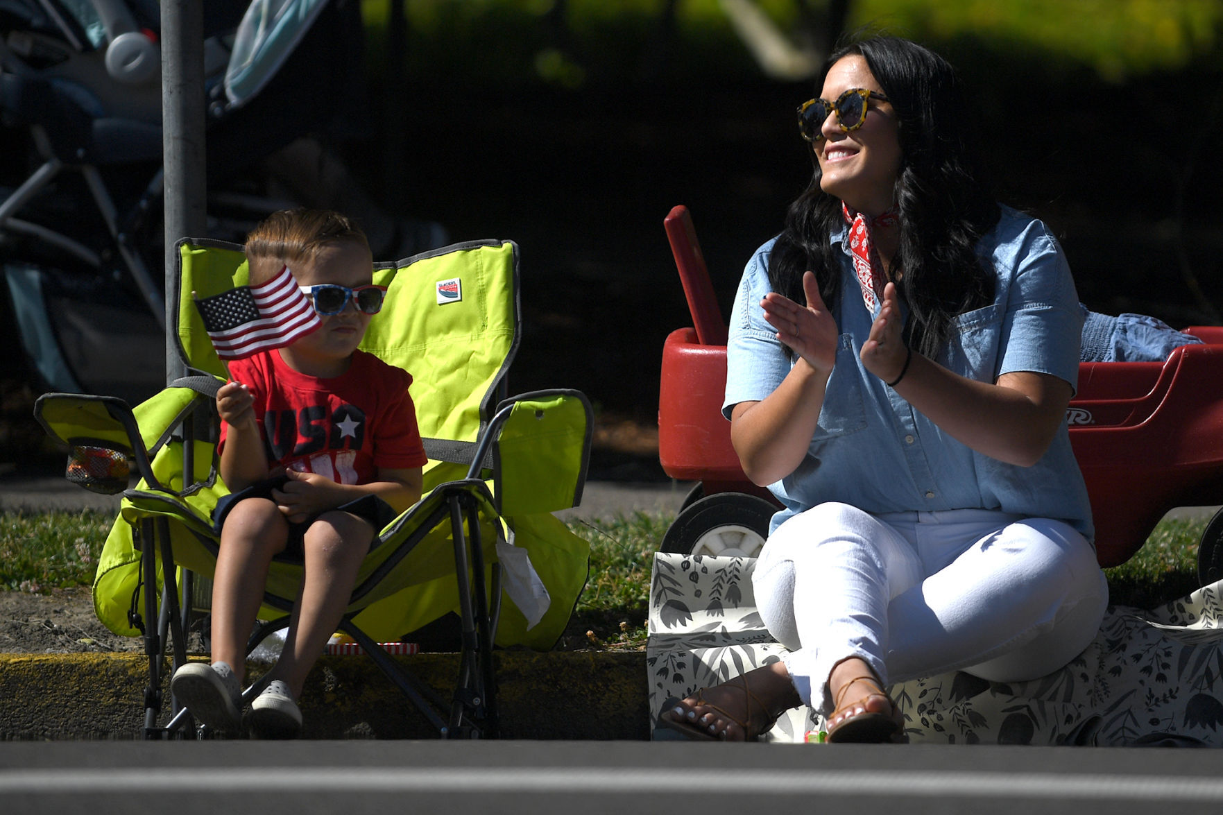 070517-cgt-nws-parade-004.jpg